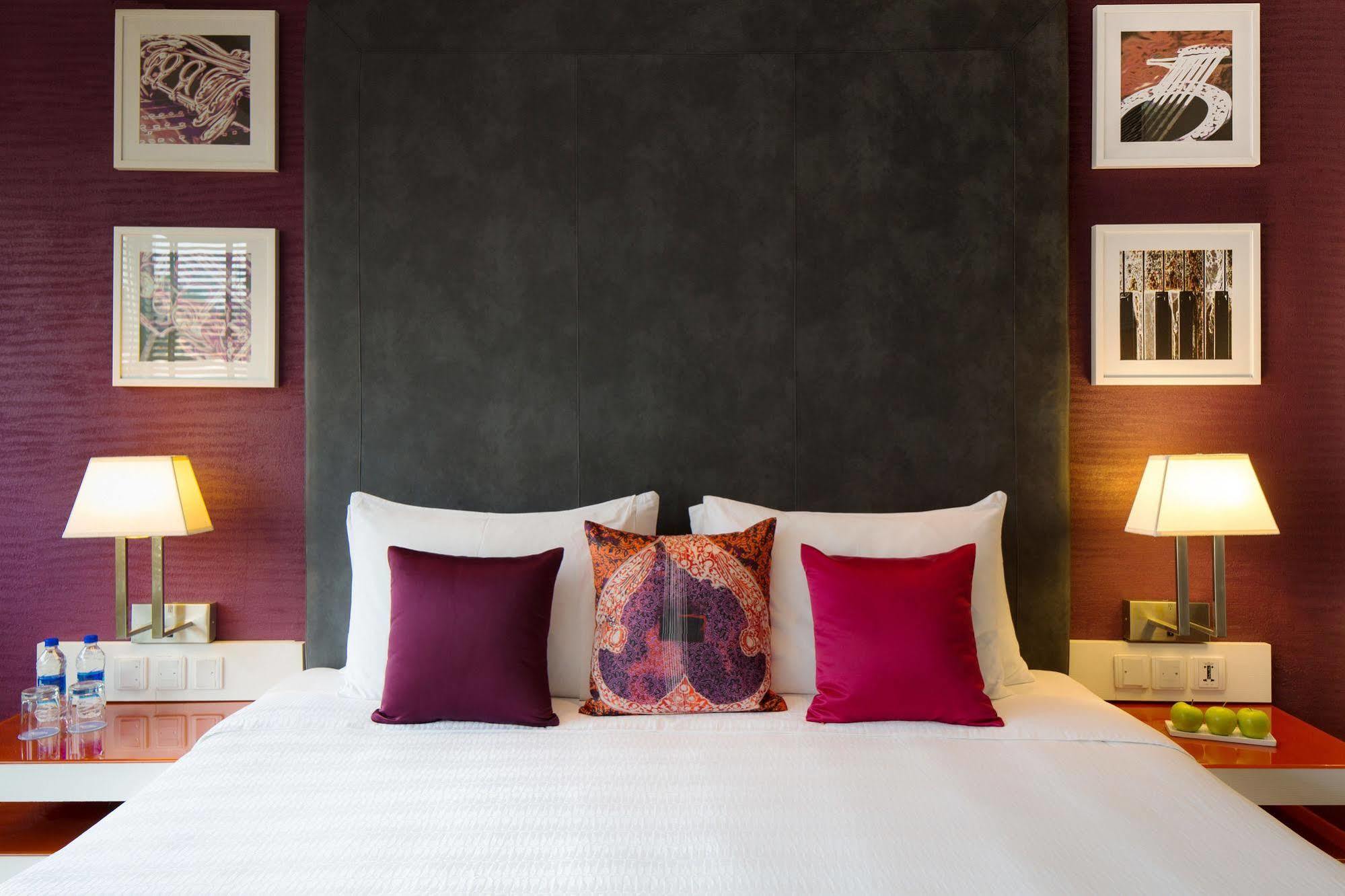Hard Rock Hotel Goa Calangute Exterior foto A bedroom at the hotel